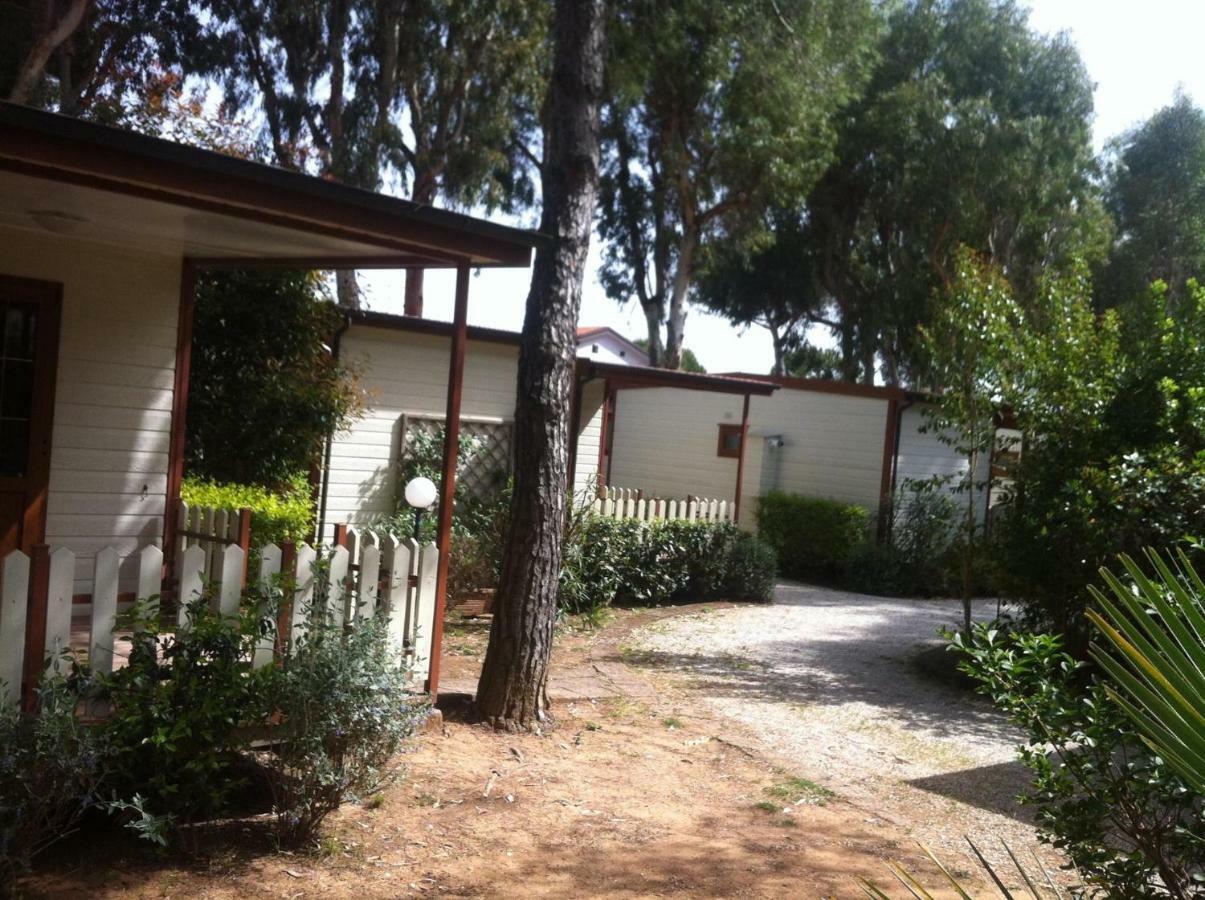 Camping I Melograni Marina Di Bibbona Exterior foto